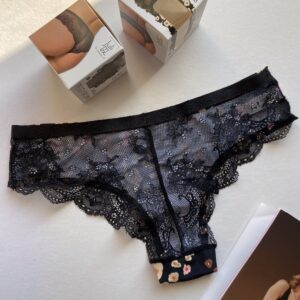 Julimex Peggy Brown csipkés Tanga panty, virágos